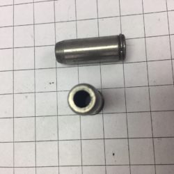 Tuleja prowadząca zaworu